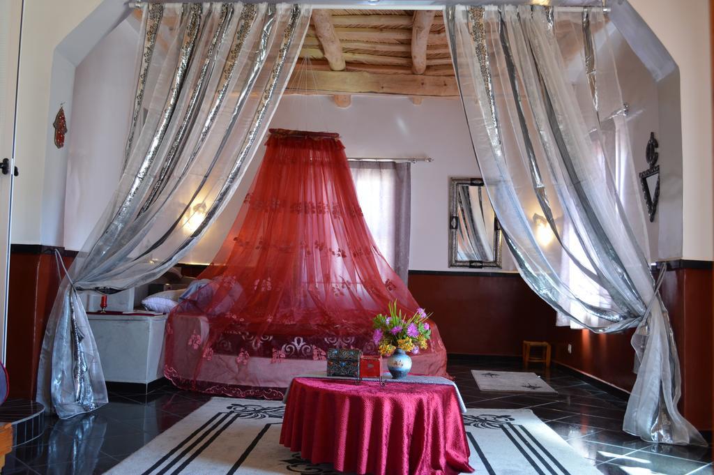 Aït Ben Ali Auberge Le Jardin De La Source מראה חיצוני תמונה