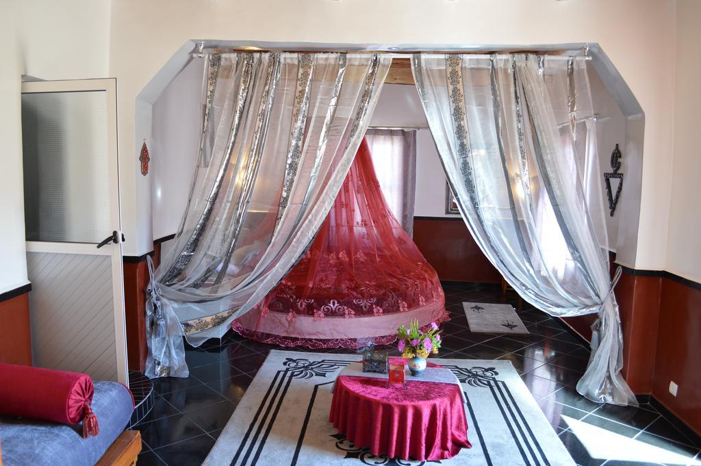 Aït Ben Ali Auberge Le Jardin De La Source מראה חיצוני תמונה